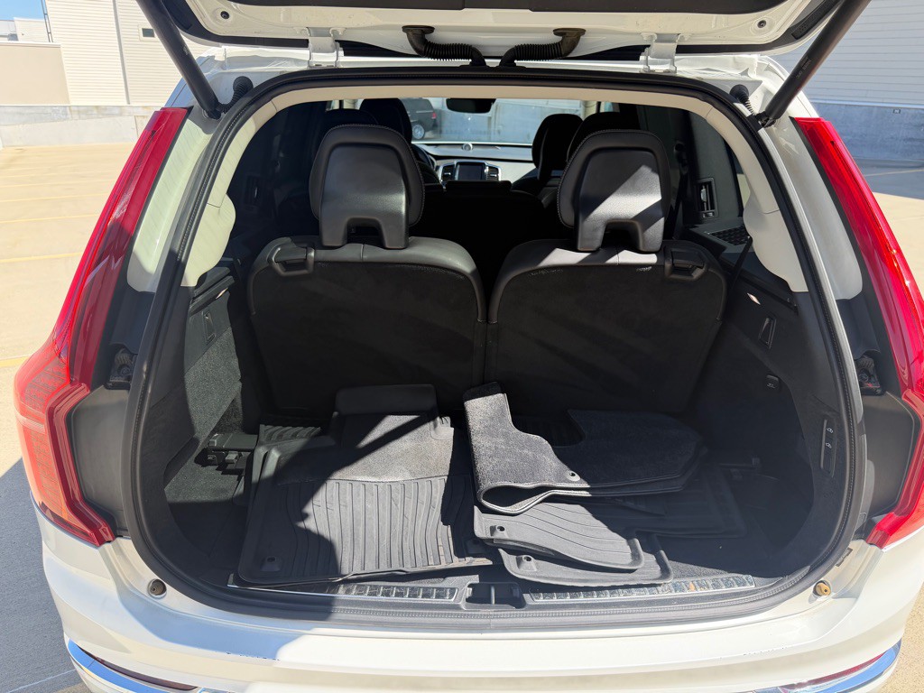 2016 Volvo XC90 Image 25