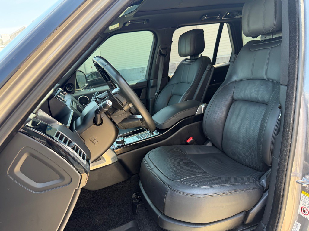 2021 Land Rover Range Rover Image 12