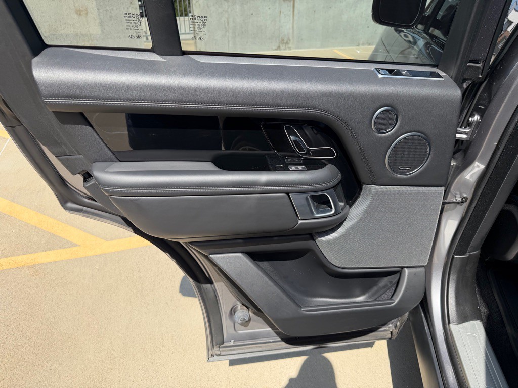 2021 Land Rover Range Rover Image 21