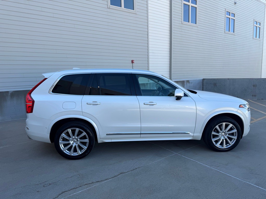 2016 Volvo XC90 Image 2