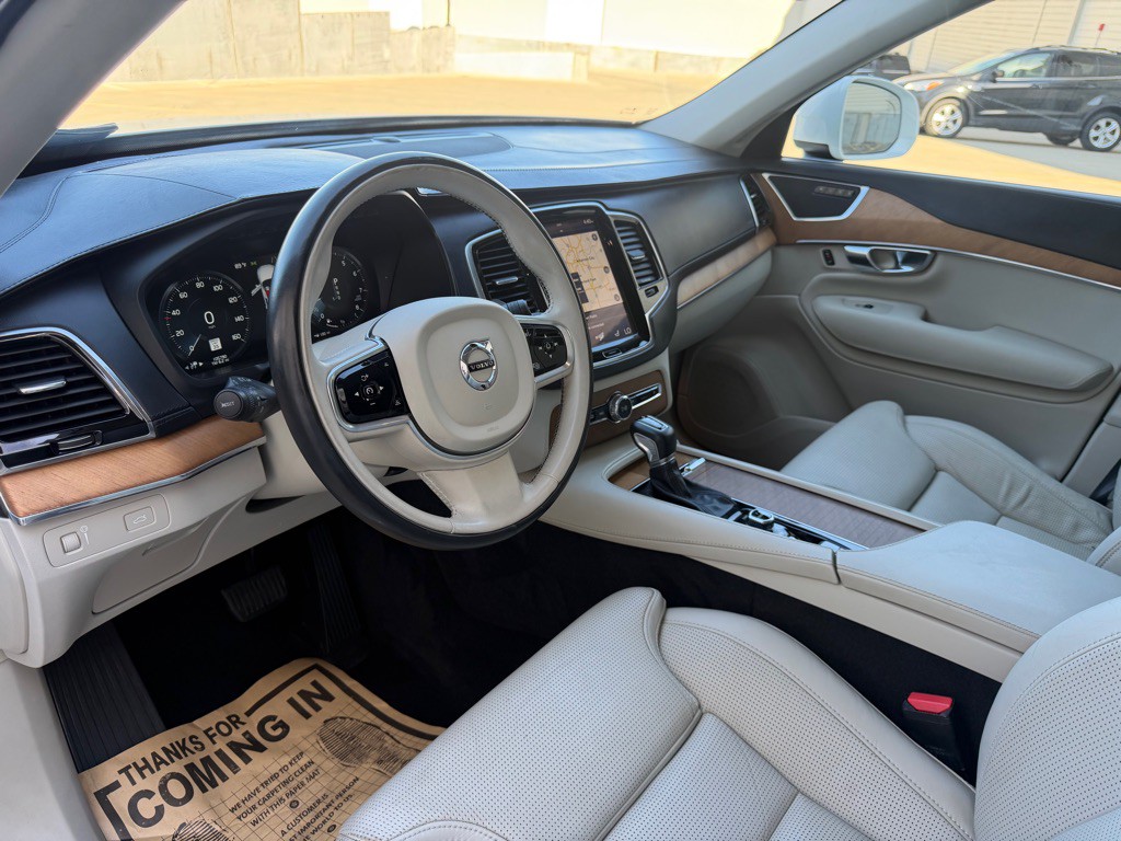 2016 Volvo XC90 Image 11