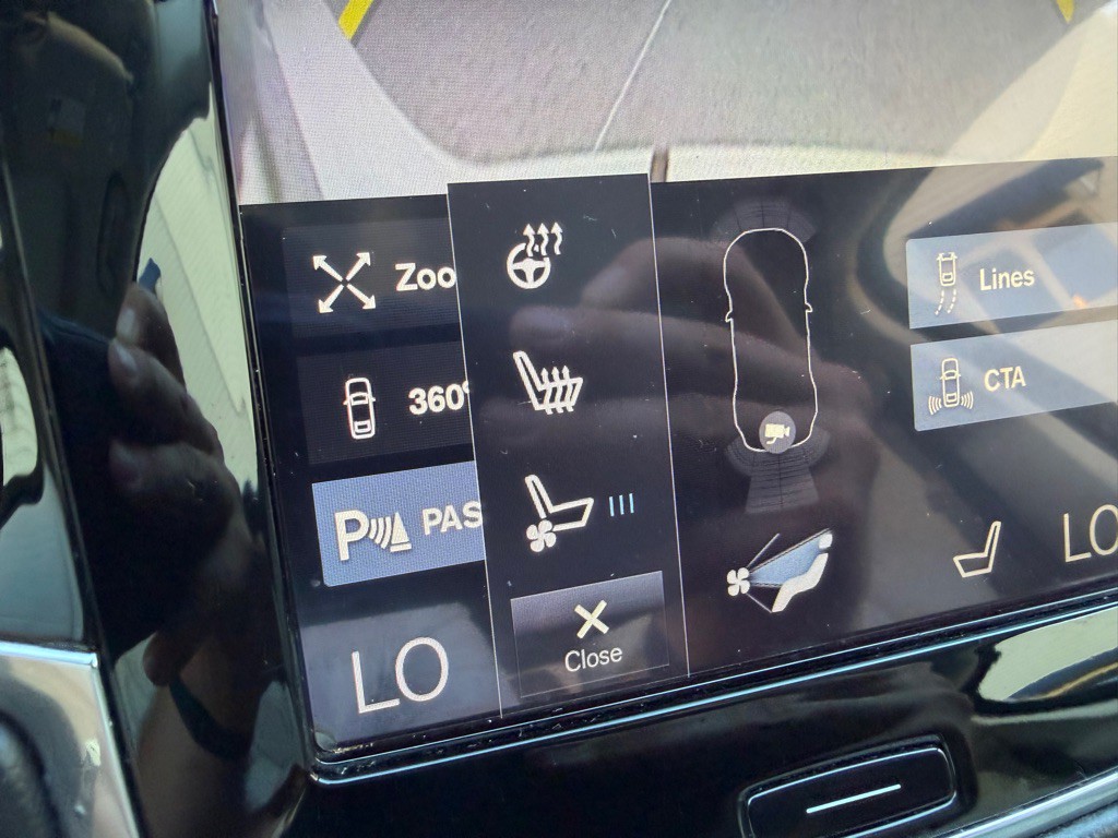 2016 Volvo XC90 Image 19