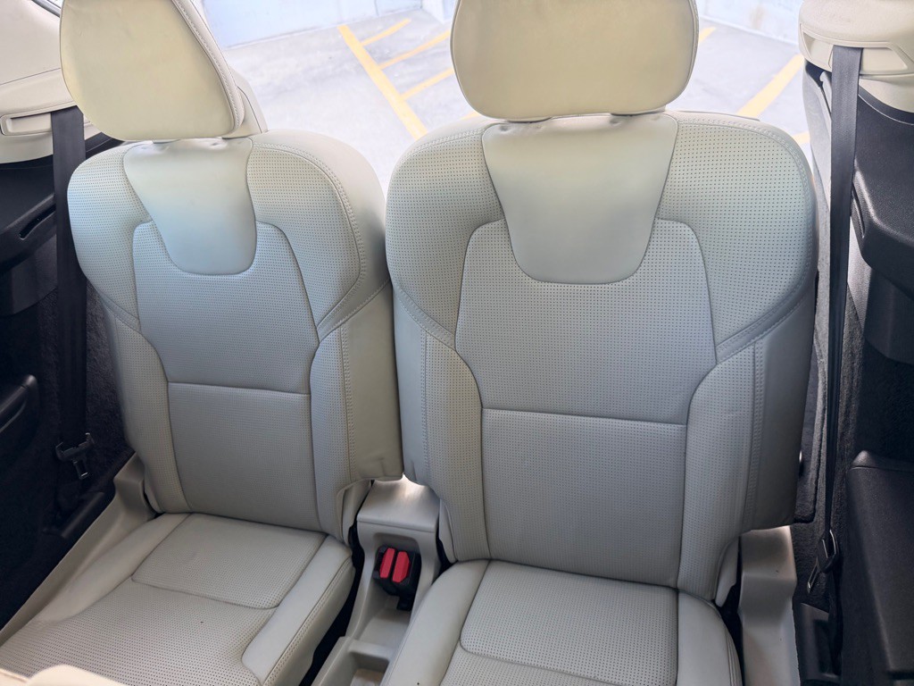 2016 Volvo XC90 Image 23