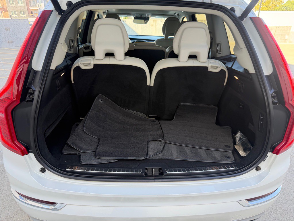 2016 Volvo XC90 Image 24
