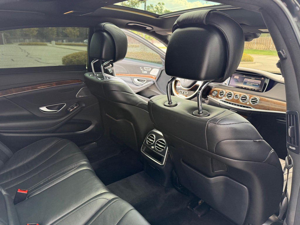 2015 Mercedes-Benz S-Class Image 23