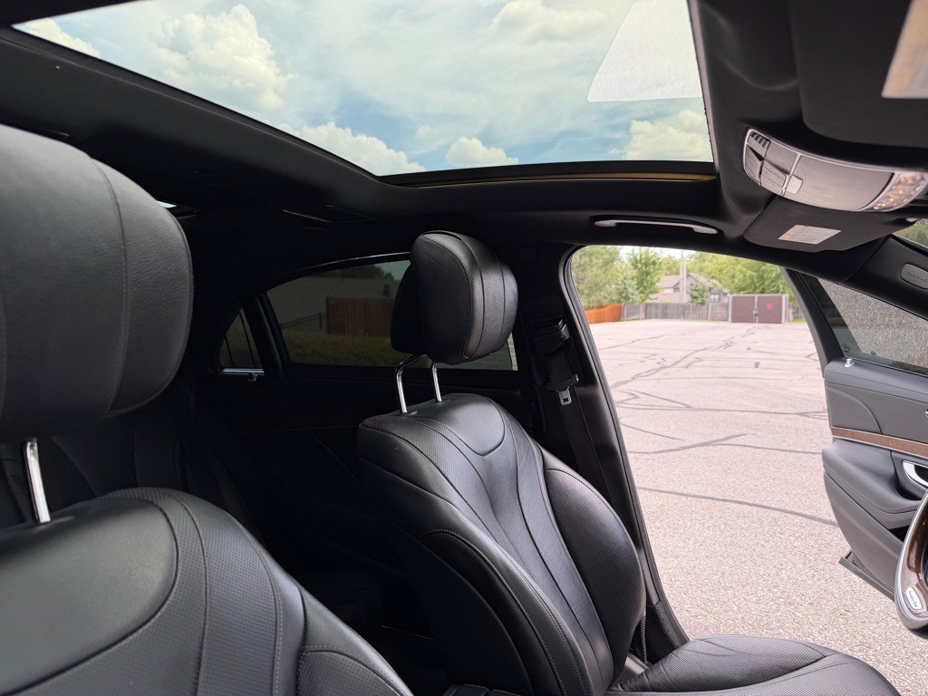 2015 Mercedes-Benz S-Class Image 31
