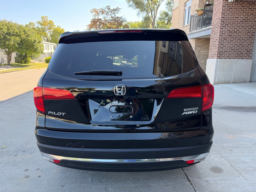2017 Honda Pilot Image 6