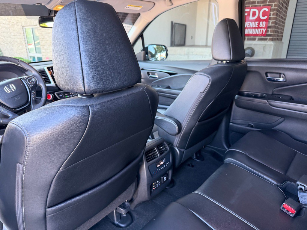 2017 Honda Pilot Image 18