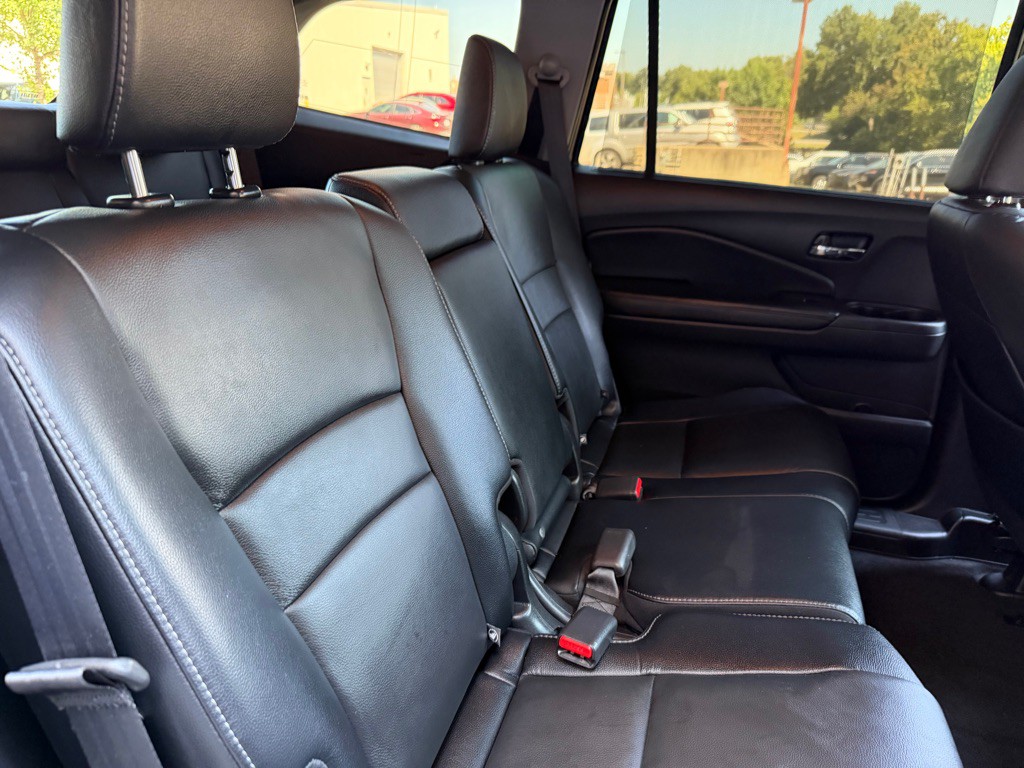 2017 Honda Pilot Image 26