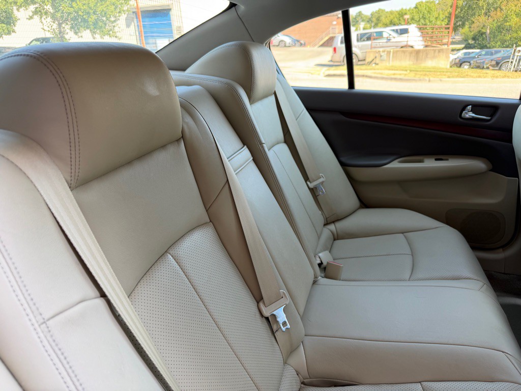 2008 INFINITI G35 Image 23