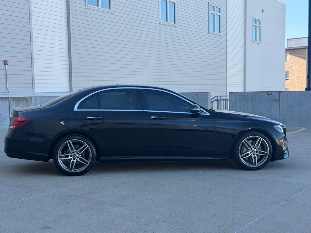 2019 Mercedes-Benz E-Class Image 2