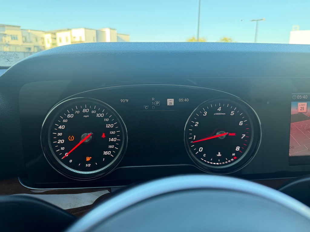 2019 Mercedes-Benz E-Class Image 10