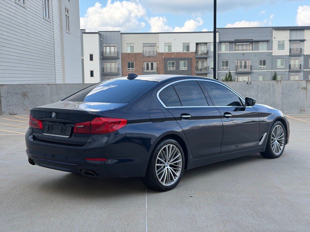 2018 BMW 5 Series Image 3