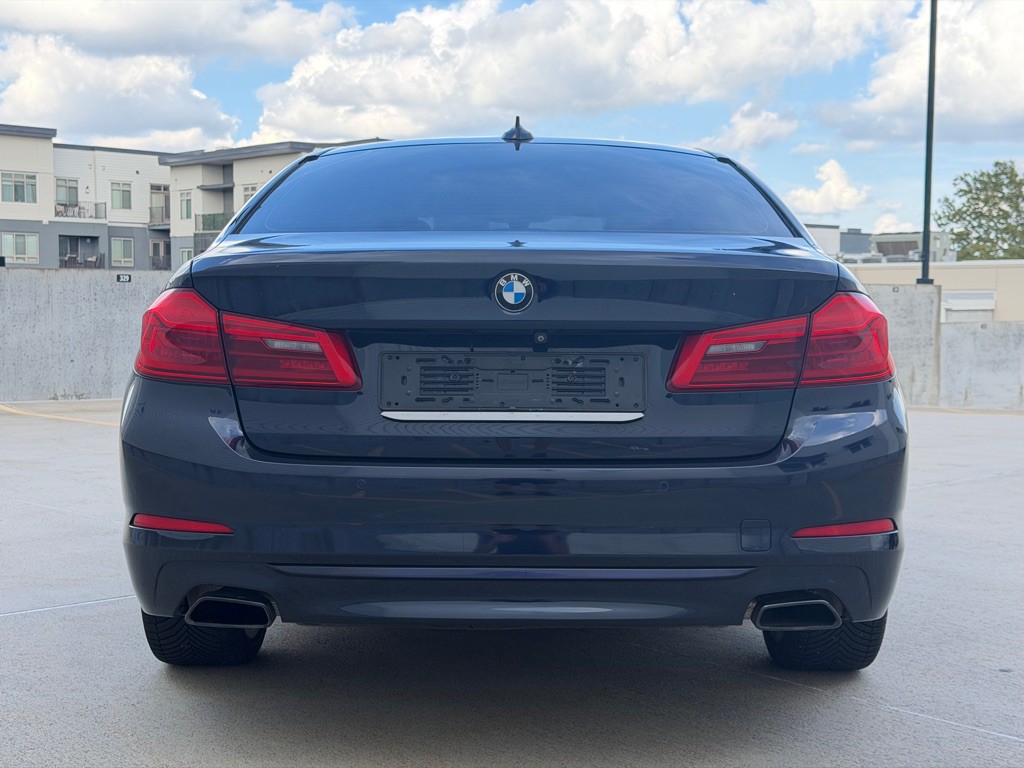 2018 BMW 5 Series Image 4
