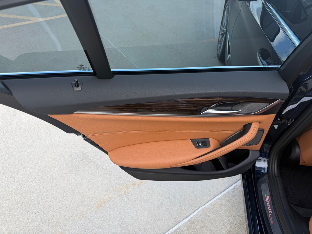 2018 BMW 5 Series Image 13