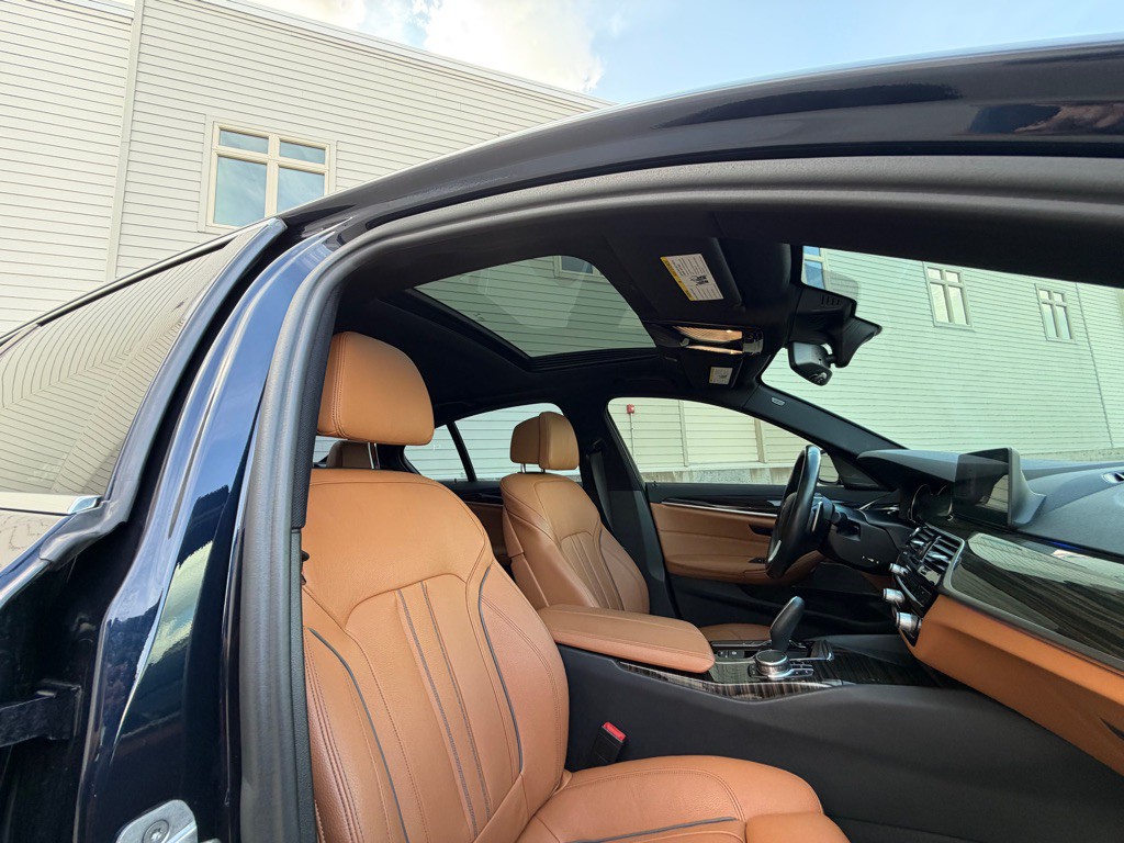 2018 BMW 5 Series Image 21
