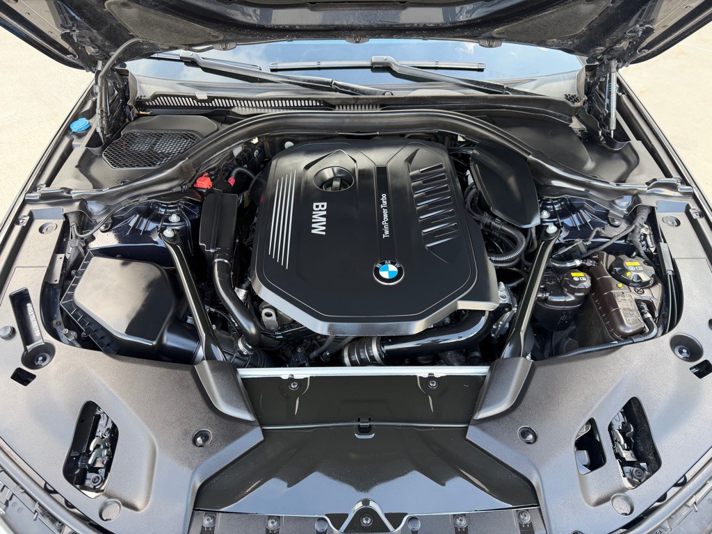 2018 BMW 5 Series Image 22