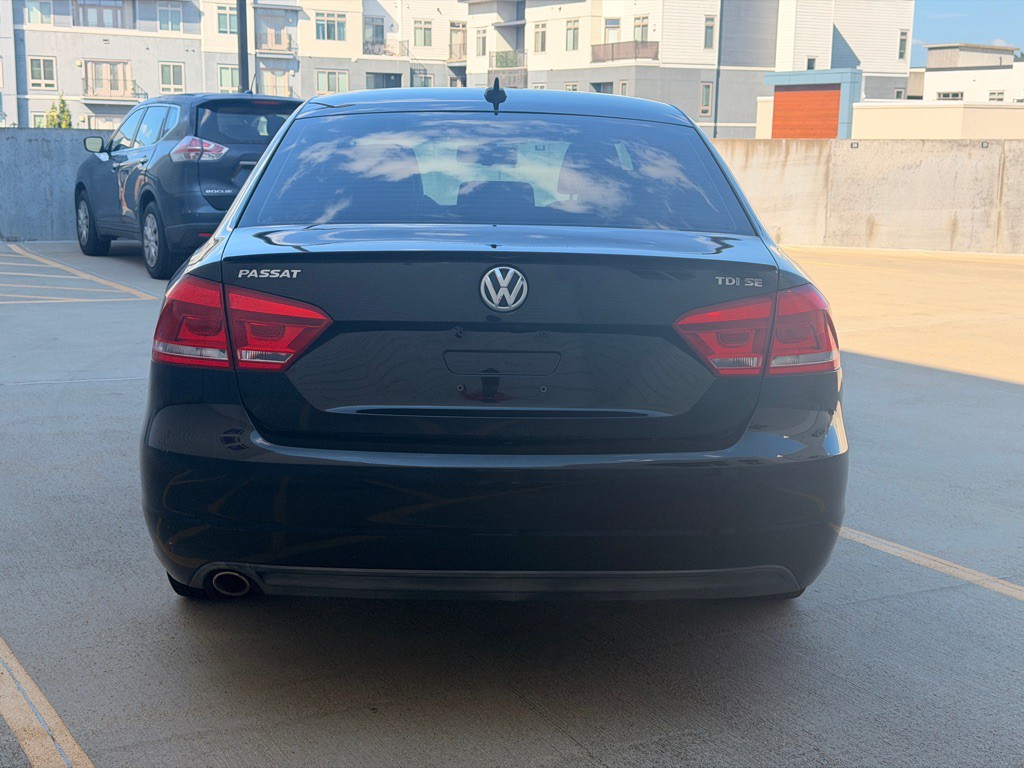 2014 Volkswagen Passat Image 4