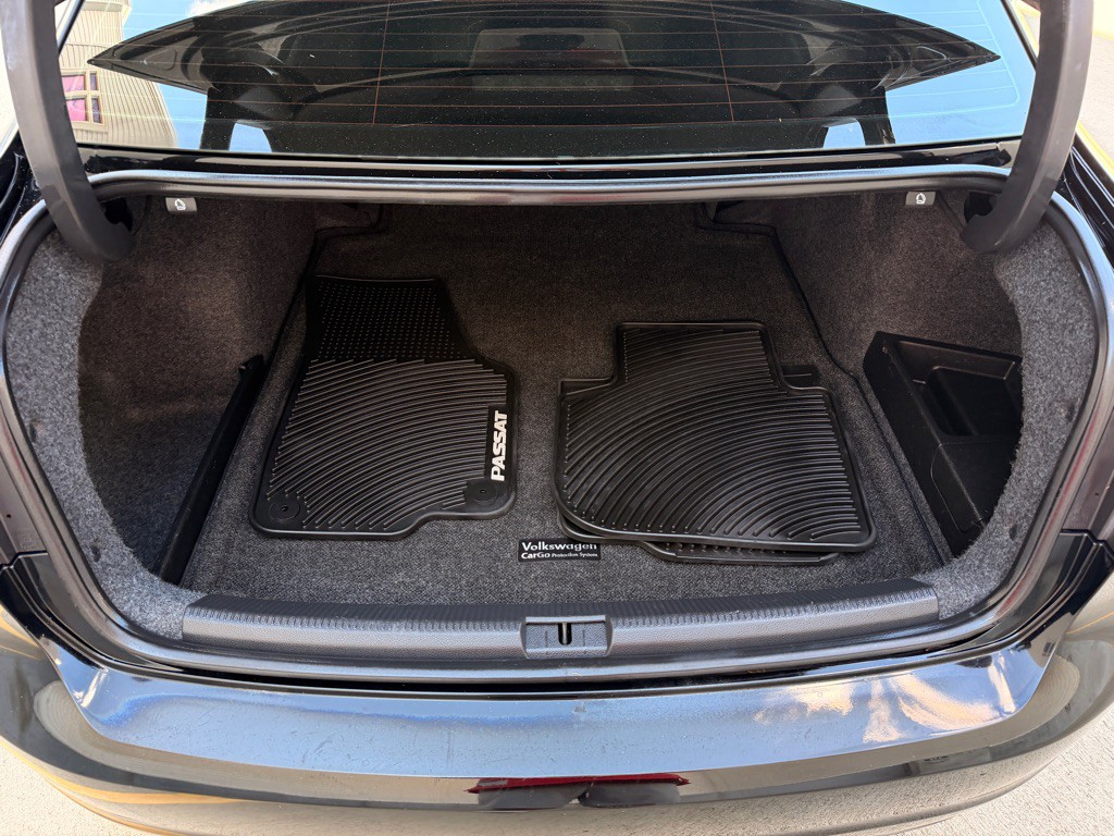 2014 Volkswagen Passat Image 13