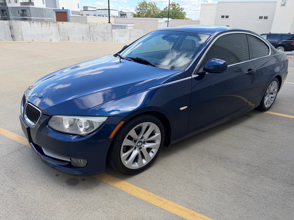 2013 BMW 3 Series Image 7
