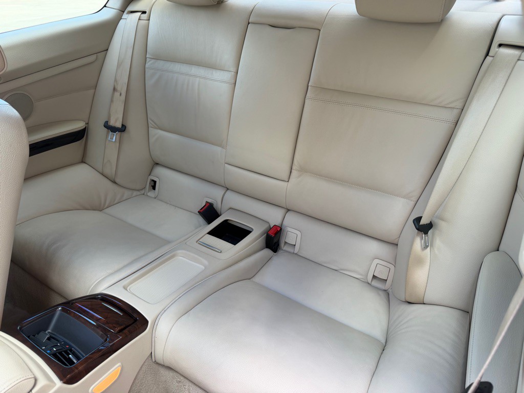 2013 BMW 3 Series Image 17