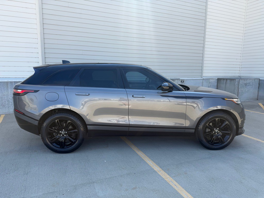 2018 Land Rover Range Rover Image 2