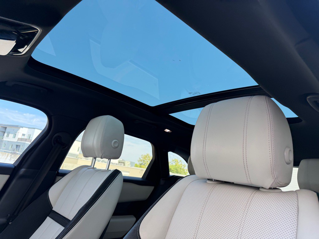 2018 Land Rover Range Rover Image 14