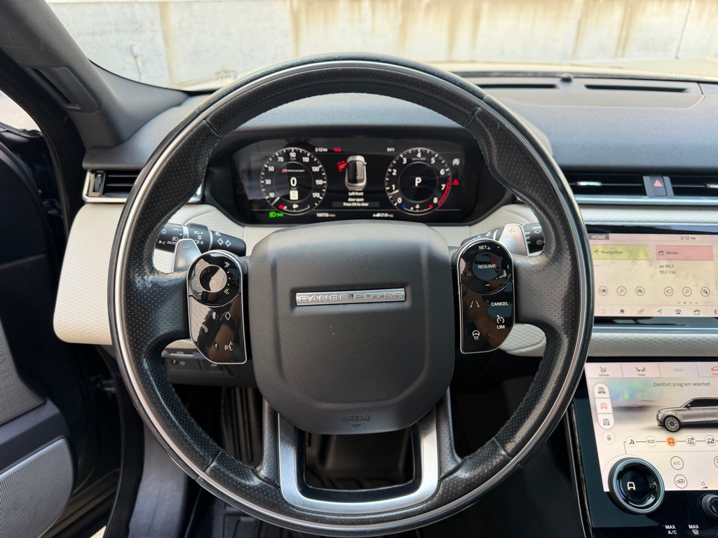 2018 Land Rover Range Rover Image 15