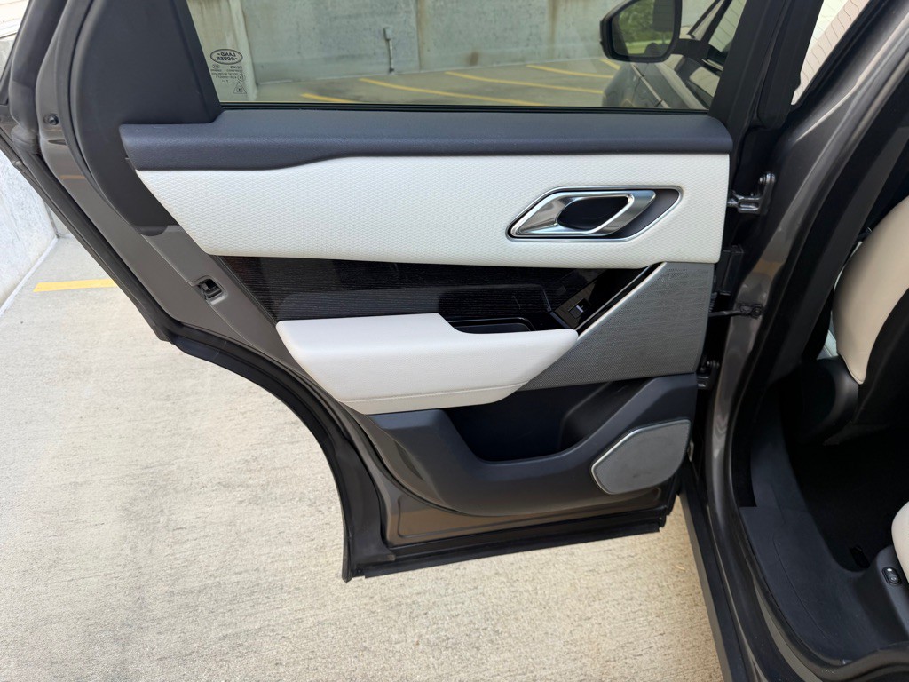2018 Land Rover Range Rover Image 24
