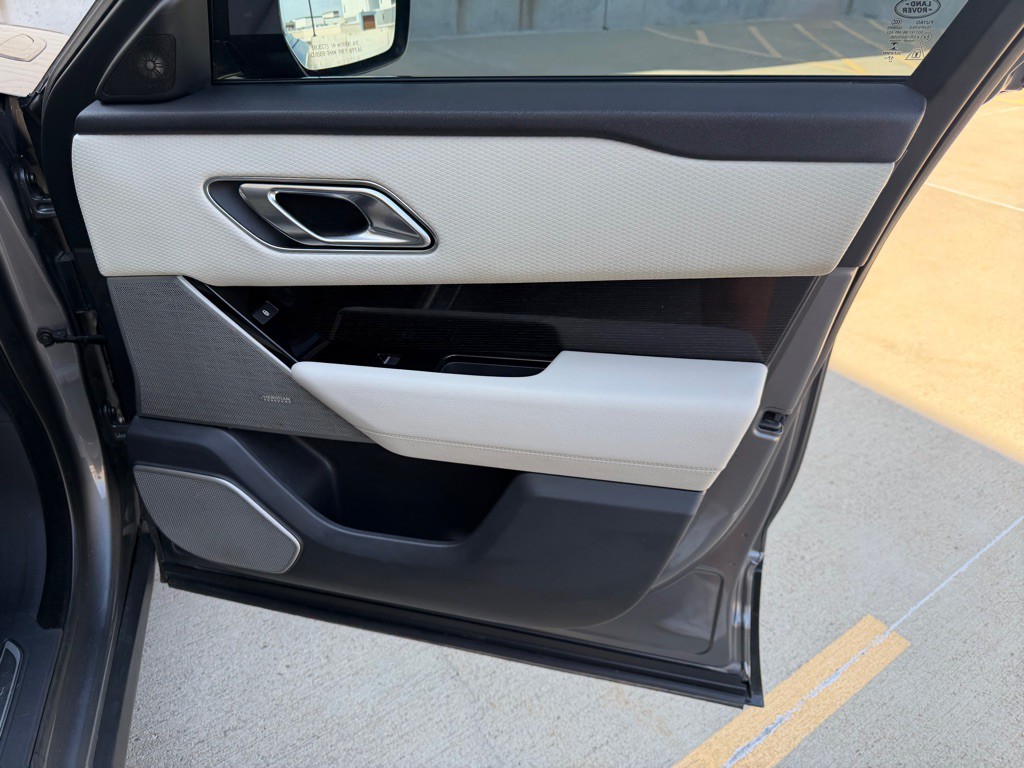 2018 Land Rover Range Rover Image 29