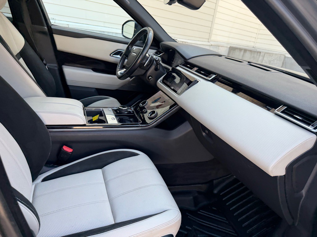 2018 Land Rover Range Rover Image 30