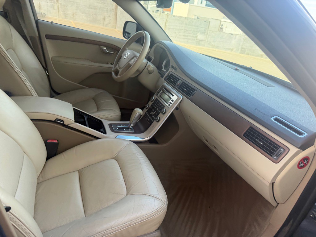 2011 Volvo XC70 Image 27