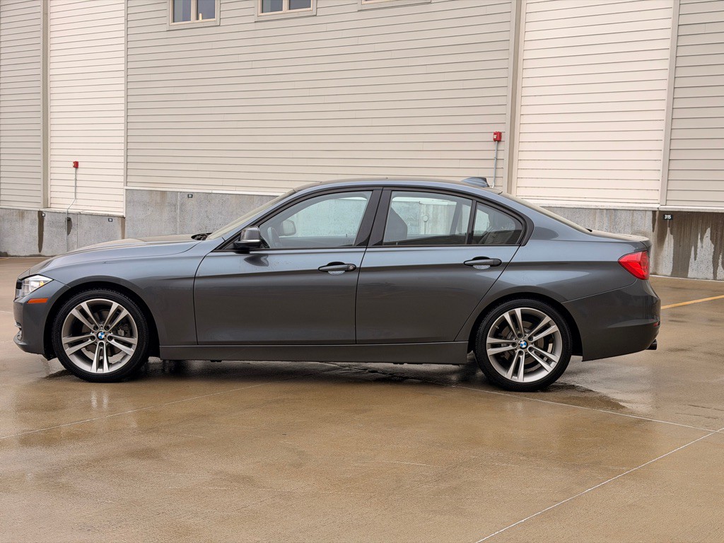 2015 BMW 3 Series Image 6