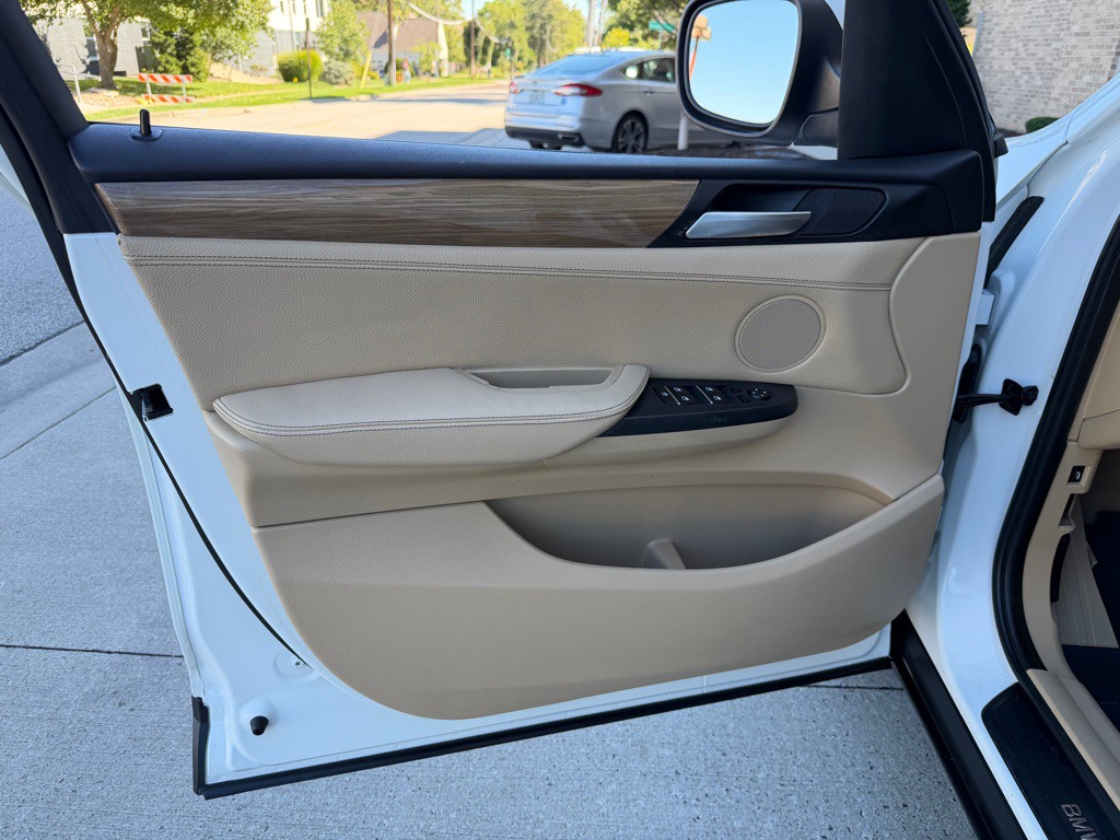 2012 BMW X3 Image 9