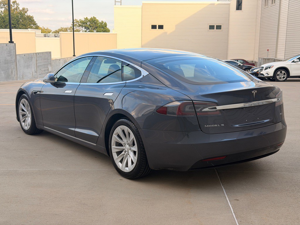 2018 Tesla Model S Image 5