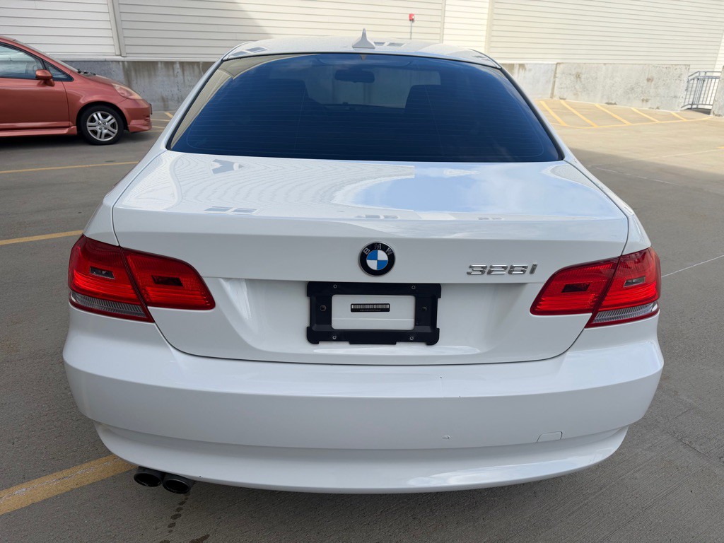 2009 BMW 3 Series Image 4