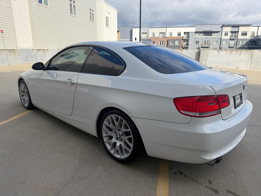 2009 BMW 3 Series Image 5