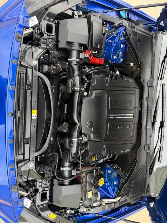2017 Jaguar XE Image 31