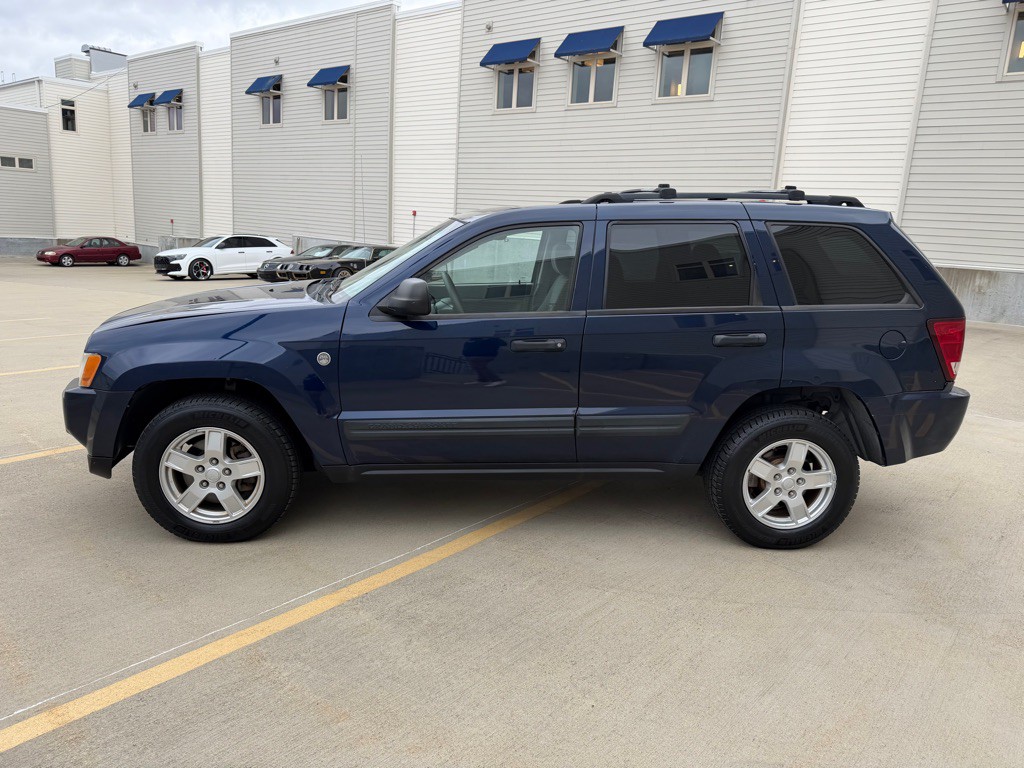 2005 Jeep Grand Cherokee Image 6