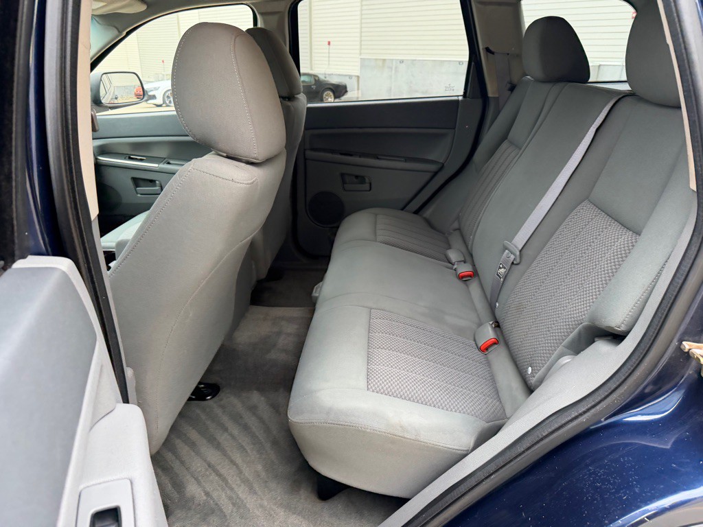 2005 Jeep Grand Cherokee Image 18