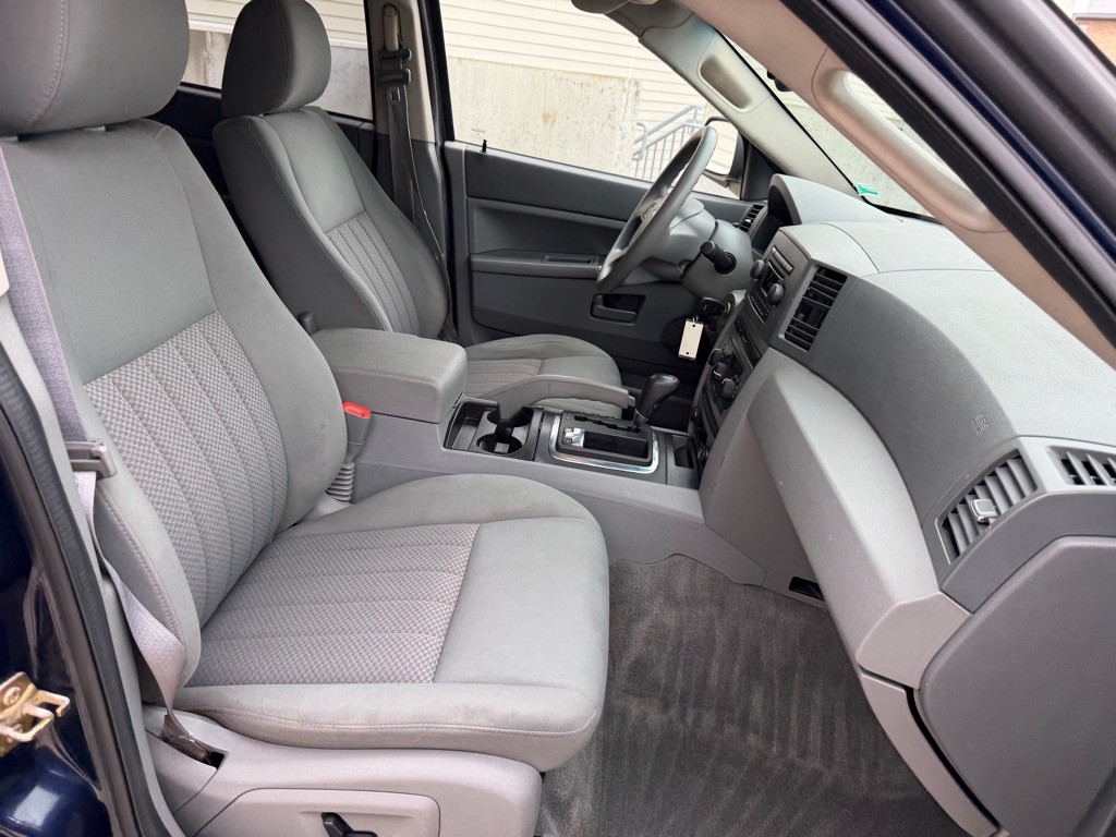 2005 Jeep Grand Cherokee Image 24