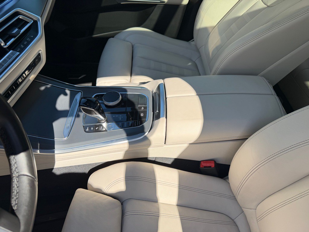 2022 BMW X5 Image 14
