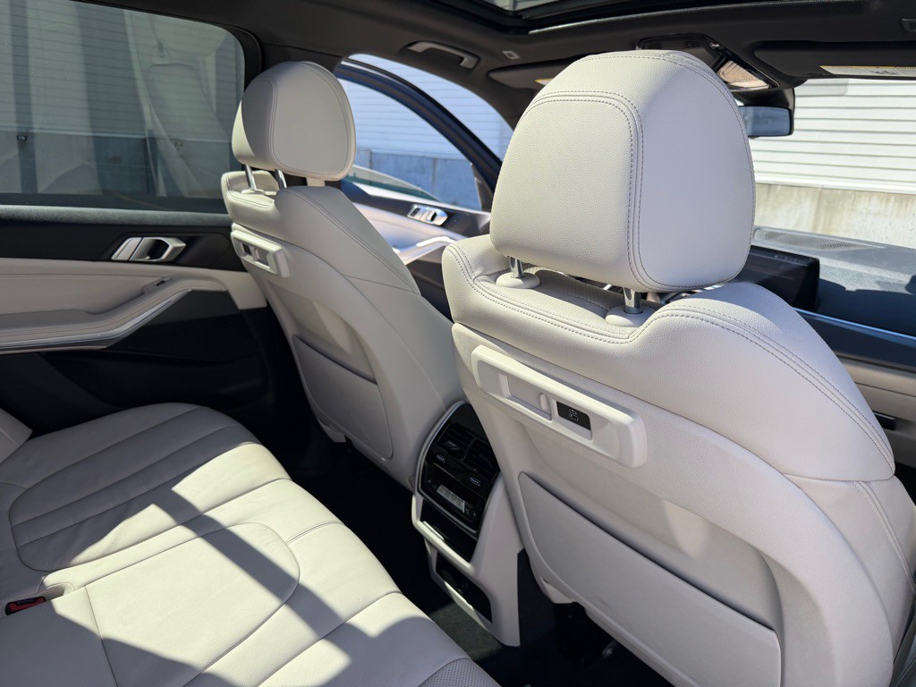 2022 BMW X5 Image 22