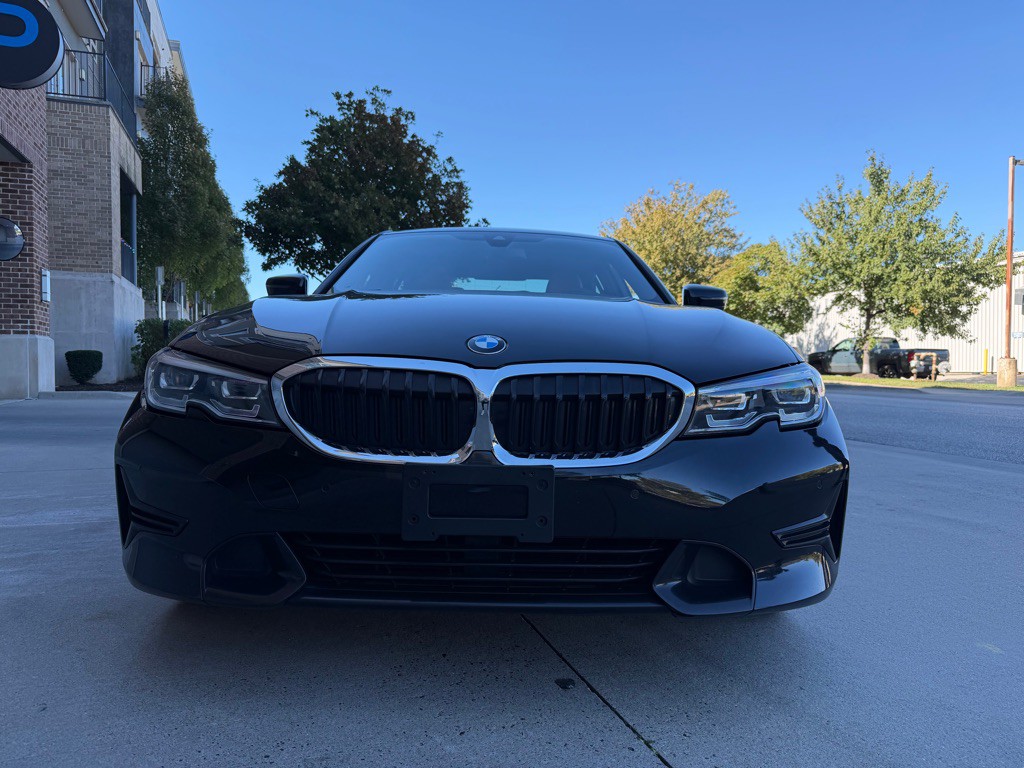2021 BMW 3 Series Image 2