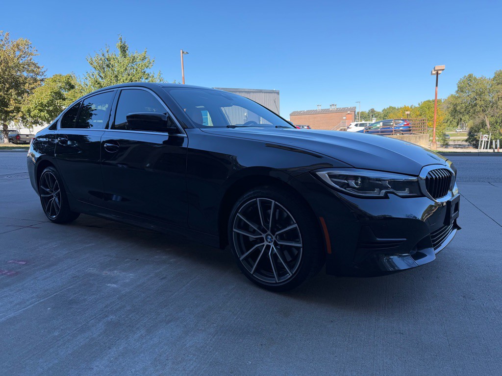 2021 BMW 3 Series Image 3
