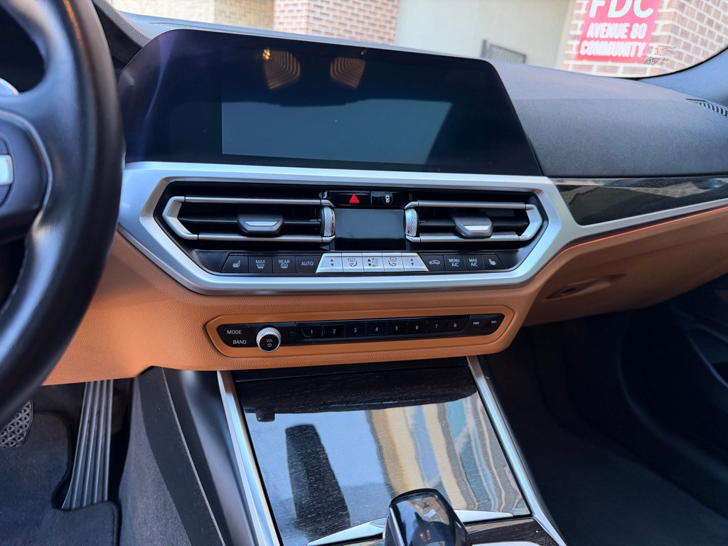 2021 BMW 3 Series Image 11