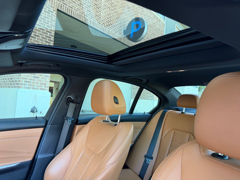 2021 BMW 3 Series Image 15