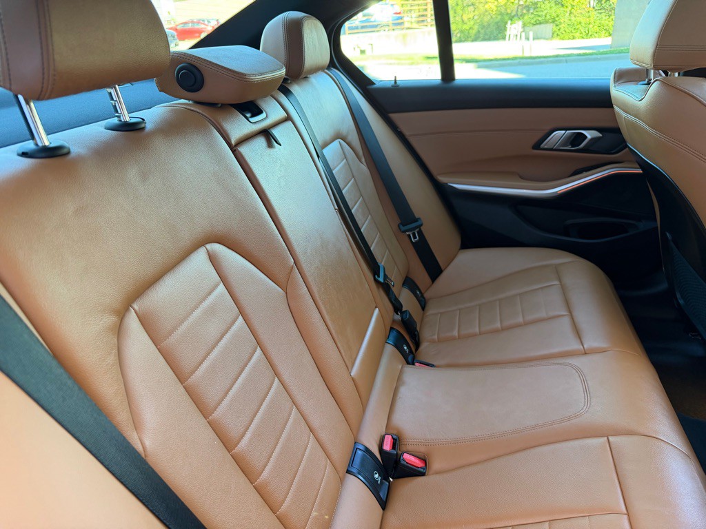 2021 BMW 3 Series Image 21