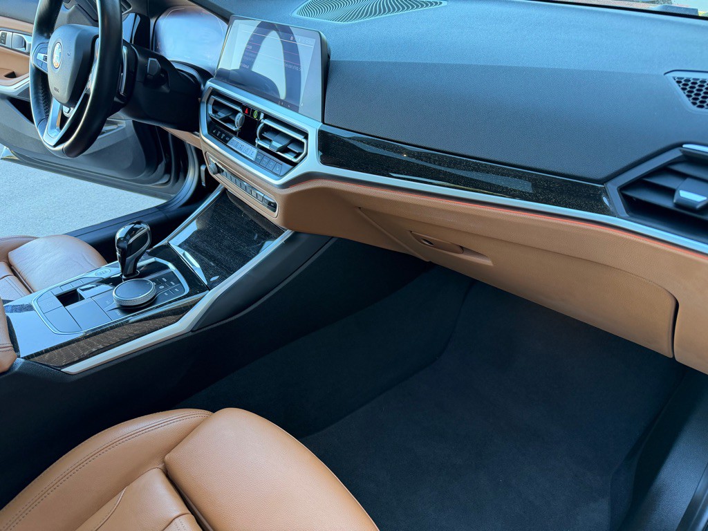 2021 BMW 3 Series Image 22