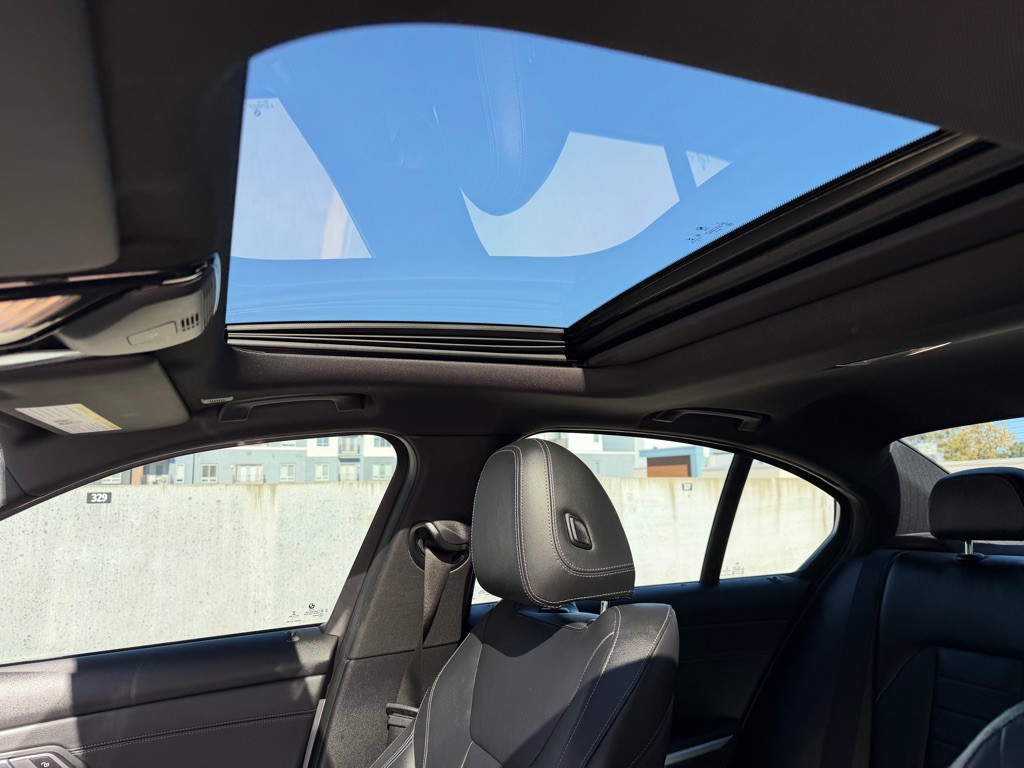 2019 BMW 3 Series Image 15